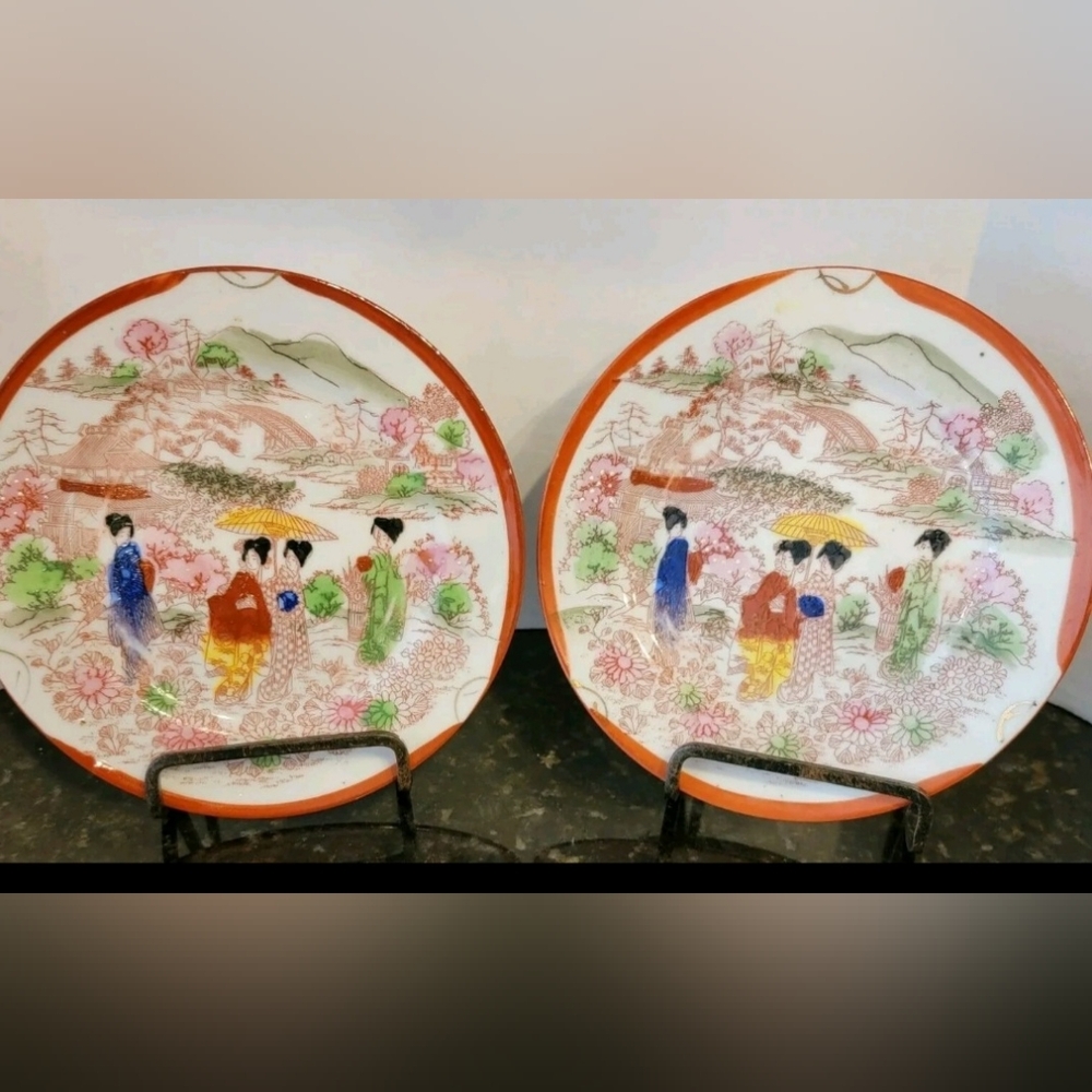 Antique Pair of Handpainted Japanese Kutani Geisha 6" Plates Circa 1900